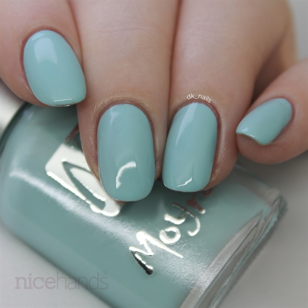 1049 Aurelia, Moyra Gel look Neglelak