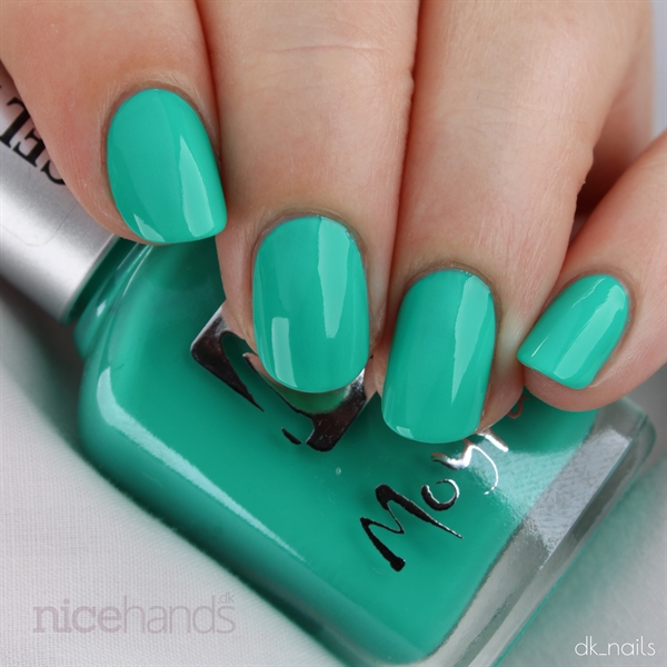 1061 Clara, Moyra Gel look Neglelak