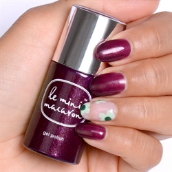 Dark Plum Gelpolish, Le Mini Macaron