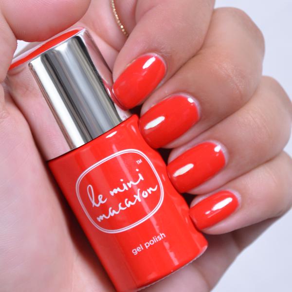 Rouge Coquelicot Gelpolish, Le Mini Macaron