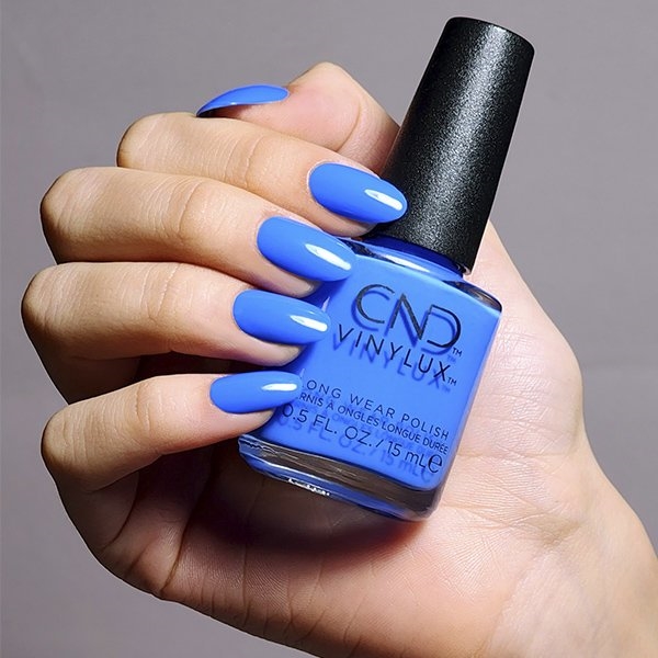 Billede af 444 Motley Blue, Bizarre Beauty, CND Vinylux