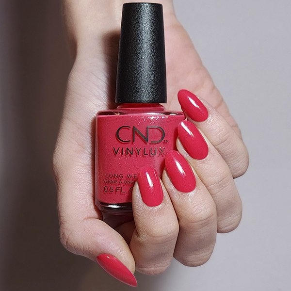 Se 453 Needles & Red, Upcycle Chic, CND Vinylux hos Nicehands.dk