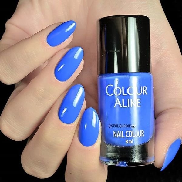 Se 694 Princess blue alike, Aorund the Fashion 2019, Colour Alike hos Nicehands.dk