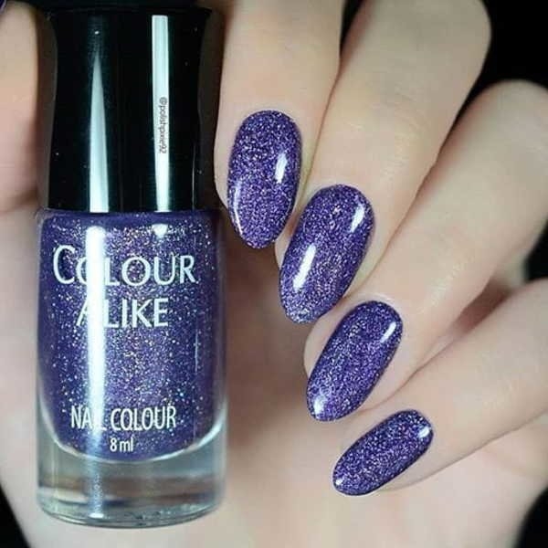 Se 710 Grape Compote, Ultra Holographic, Colour Alike hos Nicehands.dk