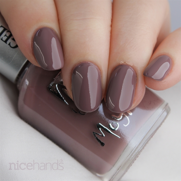 916 Joséphine, Moyra Gel look Neglelak