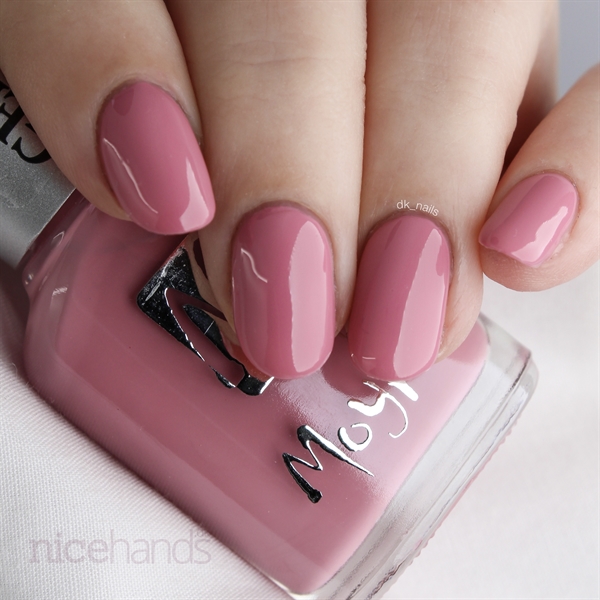 952 Solange, Moyra Gel look Neglelak