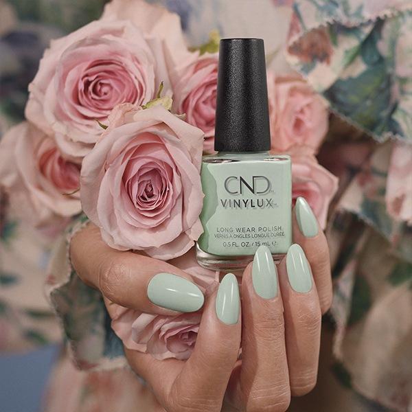 Billede af 351 Magical Topiary , English Garden, CND Vinylux