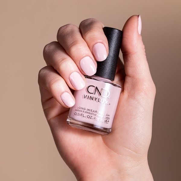 CND Vinylux Quartz Correct 438 Neglelak 15 ml - Lyserød